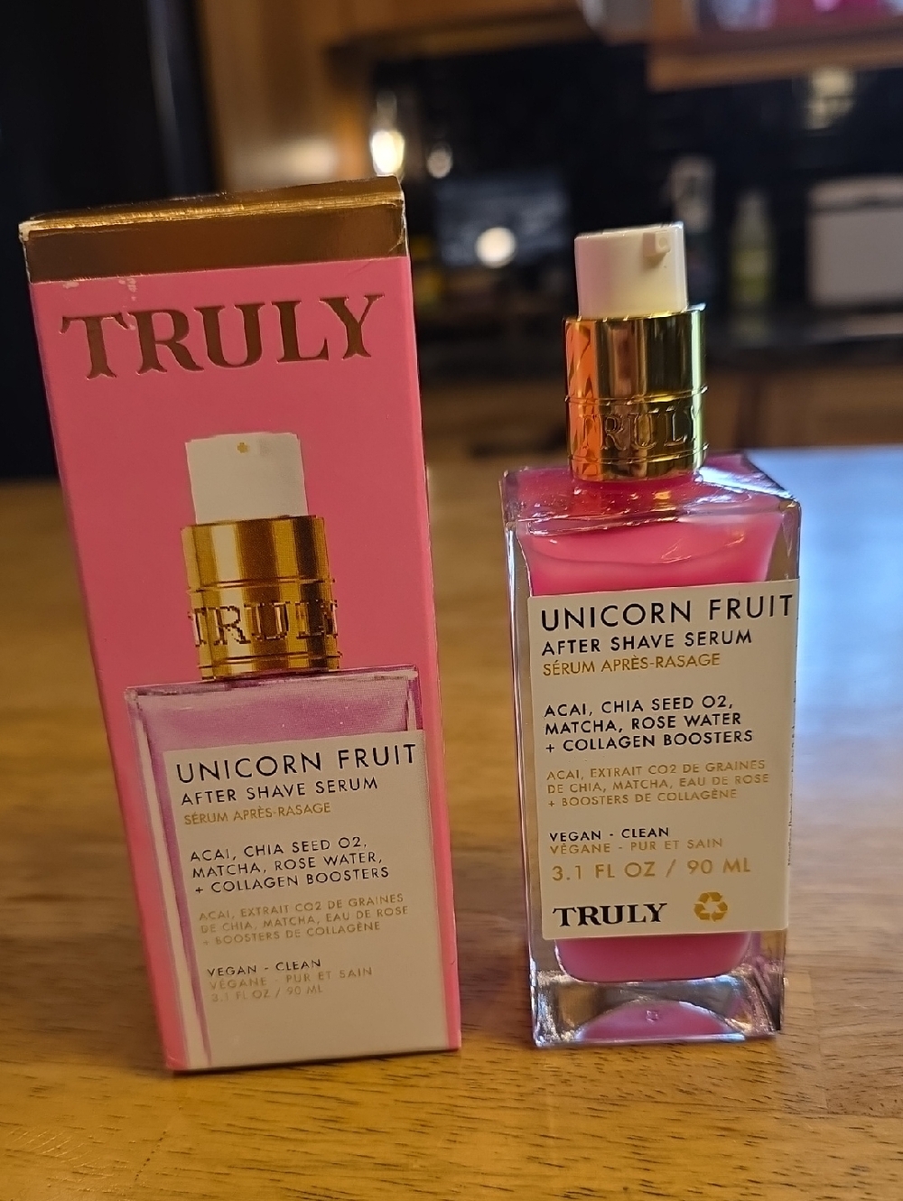 TRULY Unicorn Fruit After Shave Serum – Pink & Gold Pump